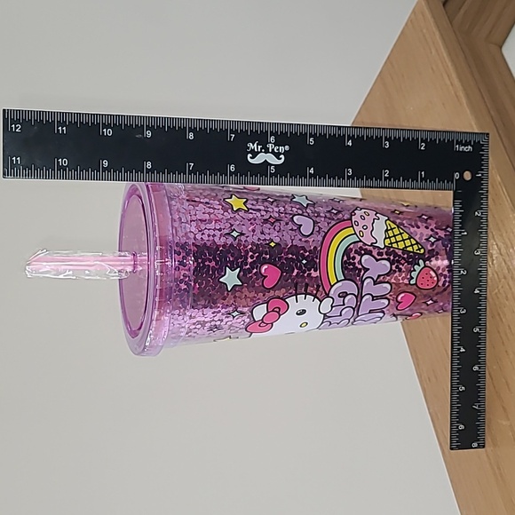 NEW Hello Kitty Large Tumbler - Picture 4 of 4